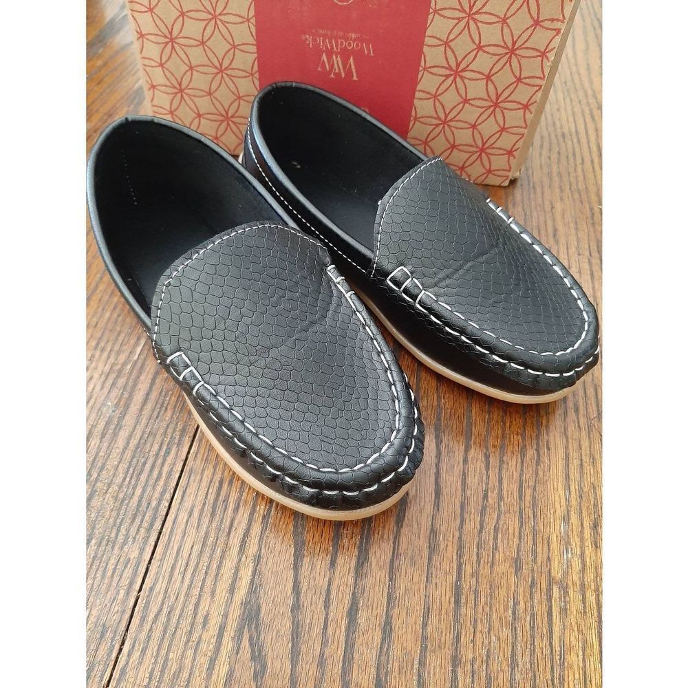 New Kids Size 3.5 (35) Black Casual Slip On Loafers